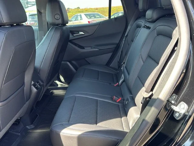 New 2027 Mosaic Black Metallic Chevrolet LT image 13