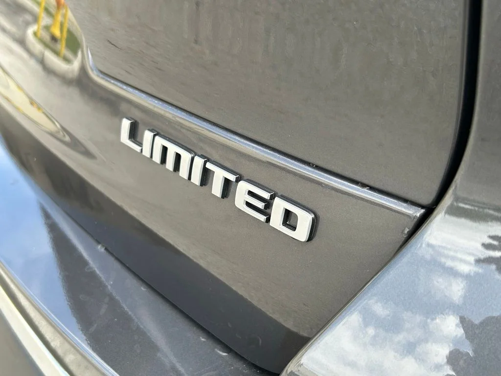 Used 2024 Gray Jeep Limited image 45