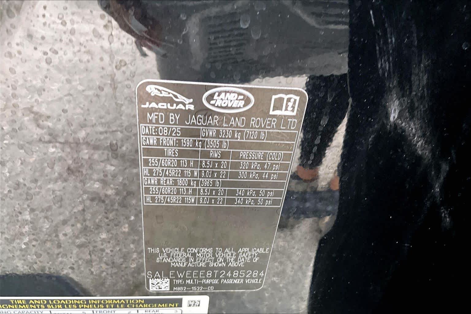 Used 2026 Santorini Black Metallic Land Rover V8 image 64