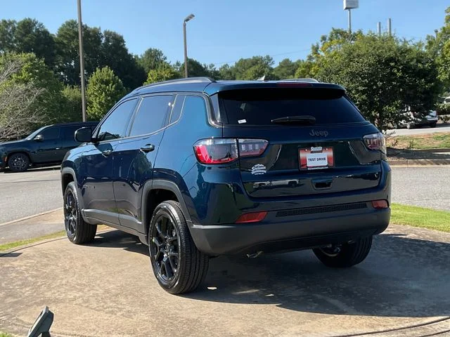 New 2026 Fathom Blue Pearl Coat Jeep Latitude image 5
