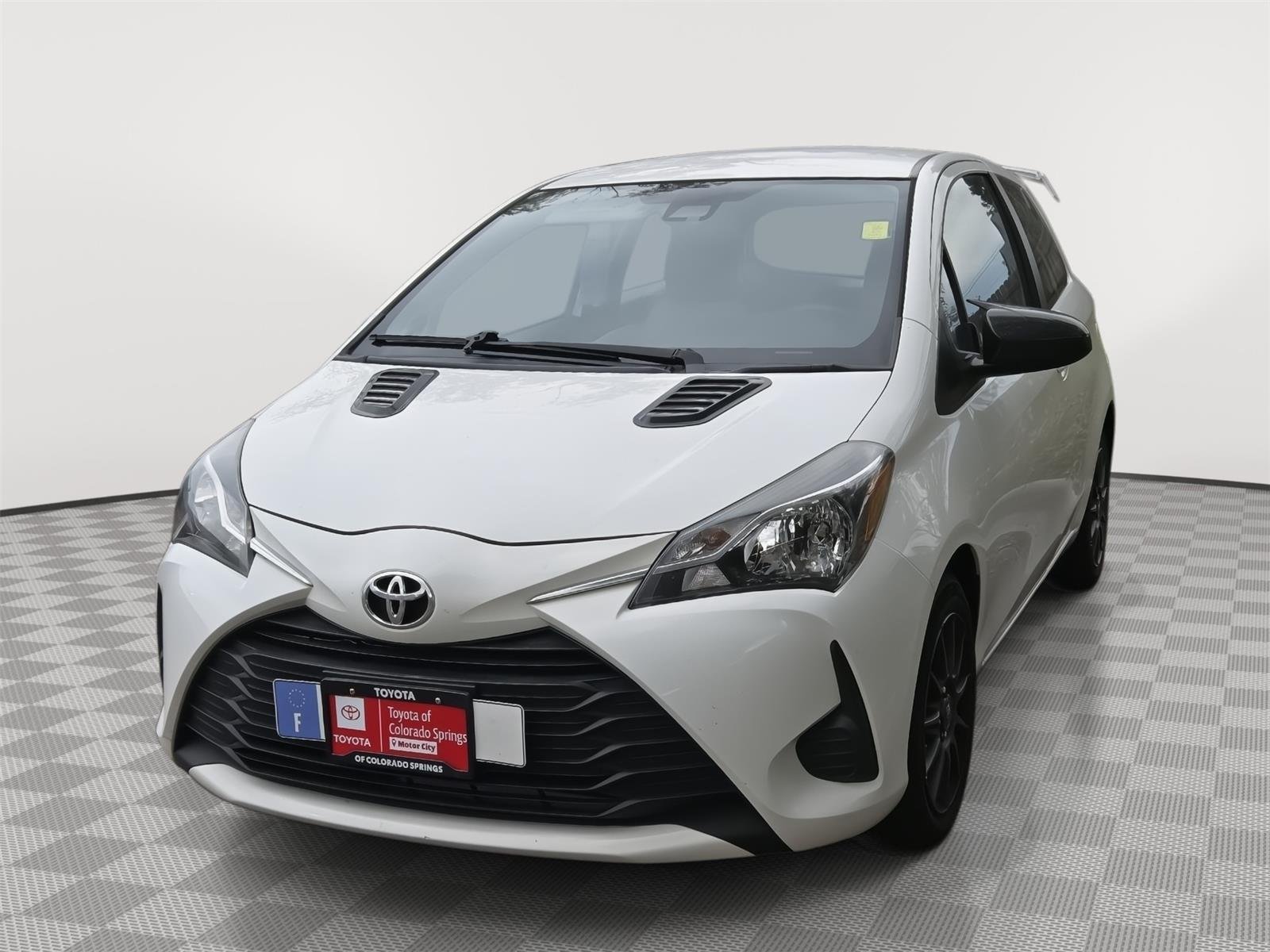 Used 2018 Ice Cap Toyota L image 5