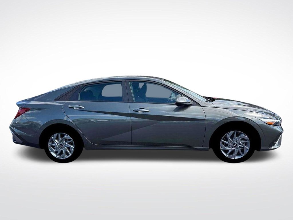 New 2026 Gray Hyundai Blue image 28