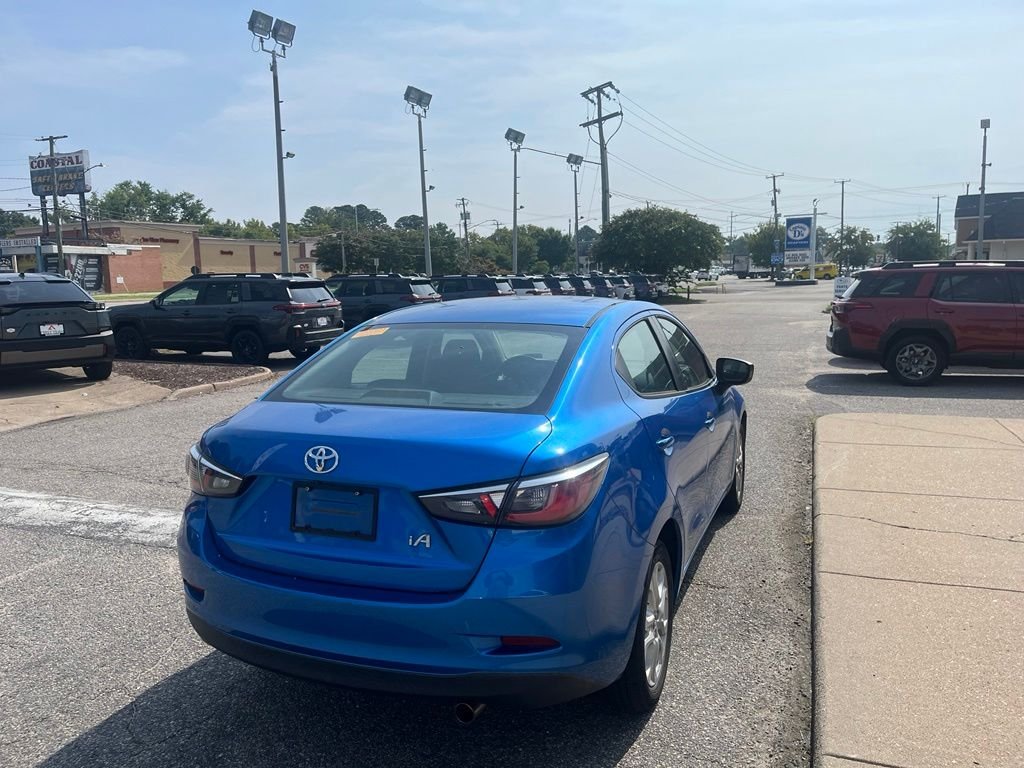 Used 2018 Blue Toyota Base image 3