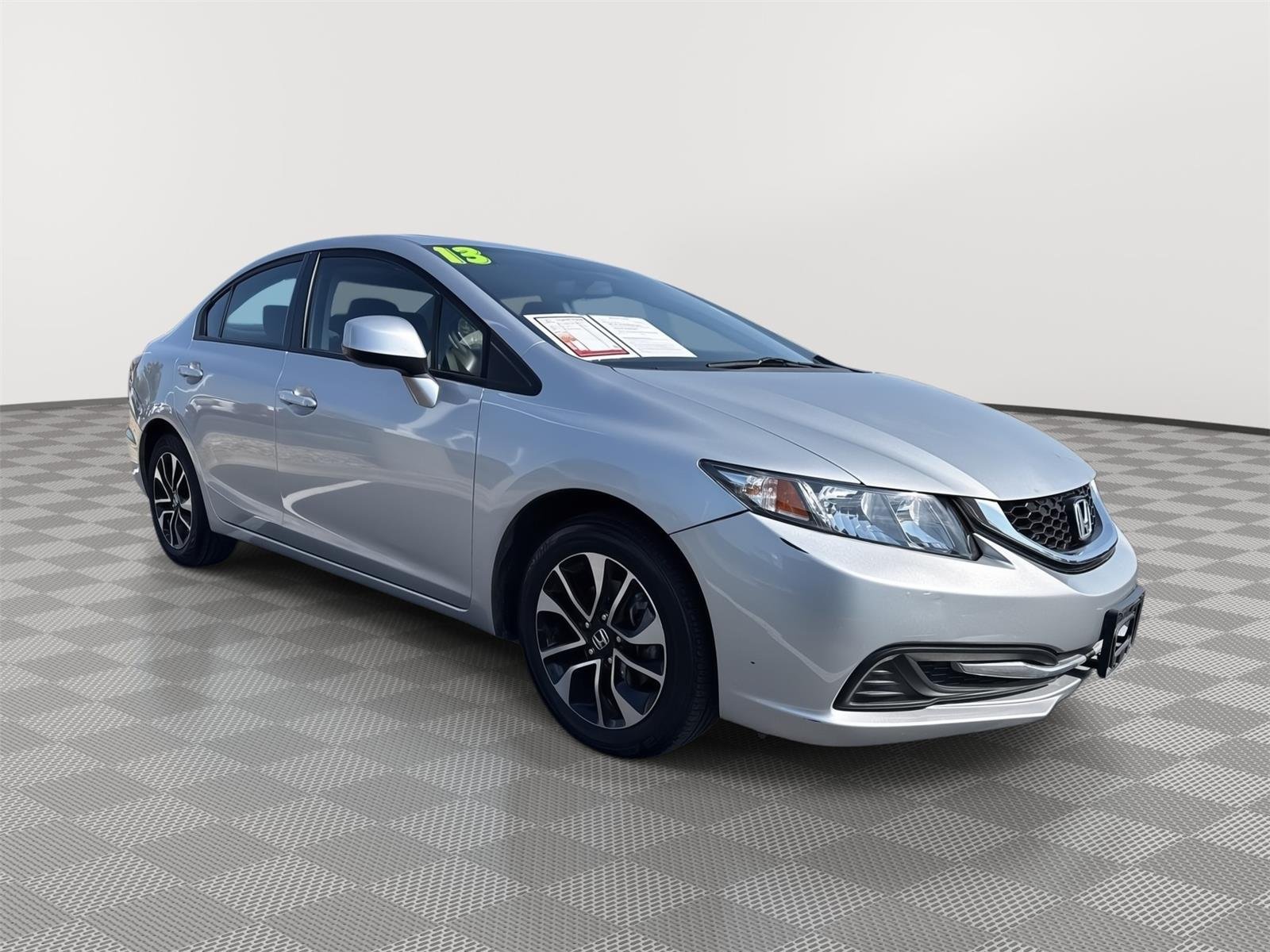 Used 2013 Alabaster Silver Metallic Honda EX image 1