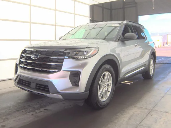 2025 Ford Explorer Active 4WD (PL535)'s photo