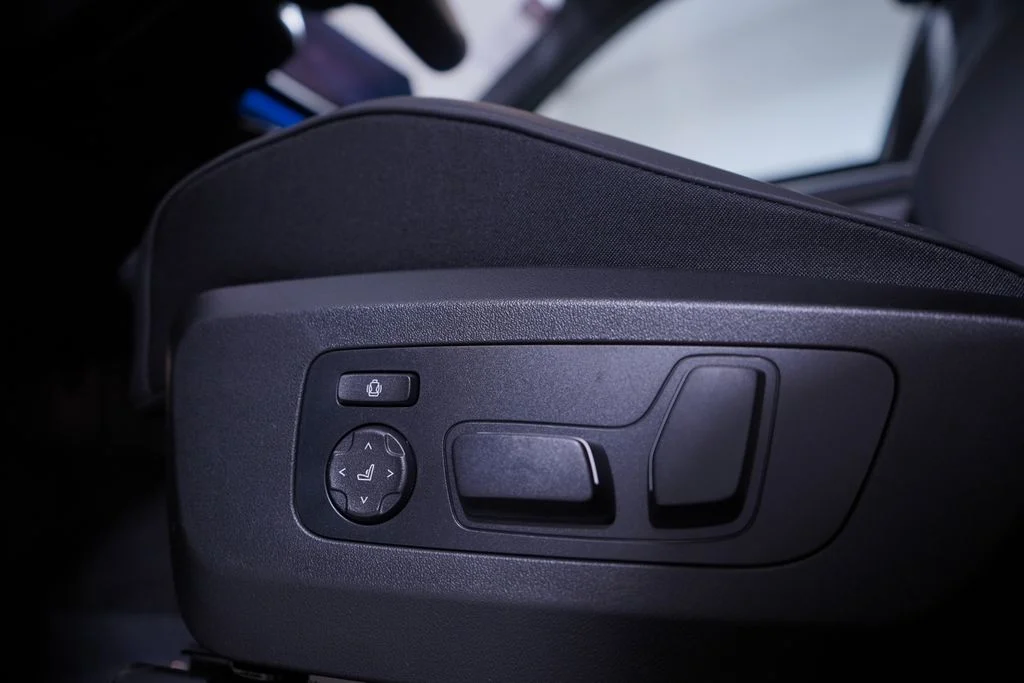 Used 2026 Black Sapphire Metallic BMW 30 xDrive image 13