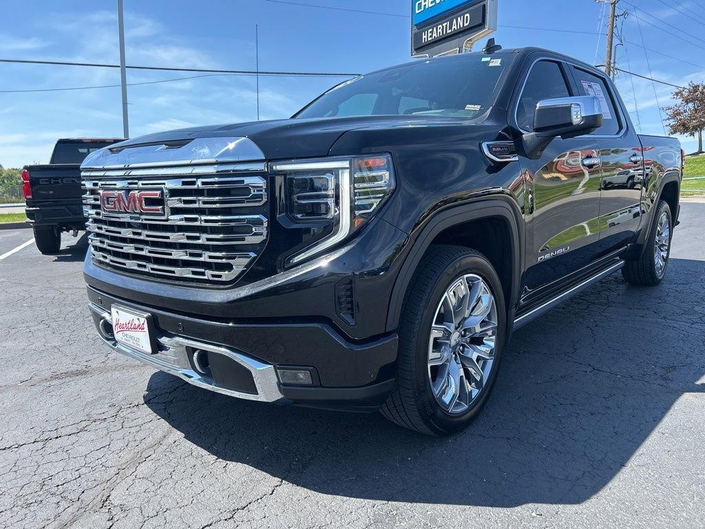 2024 GMC Sierra 4WD Crew Cab Short Box Denali's photo