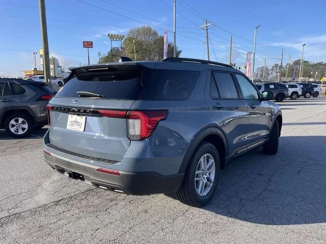 New 2026 Vapor Blue Metallic Ford Active image 3