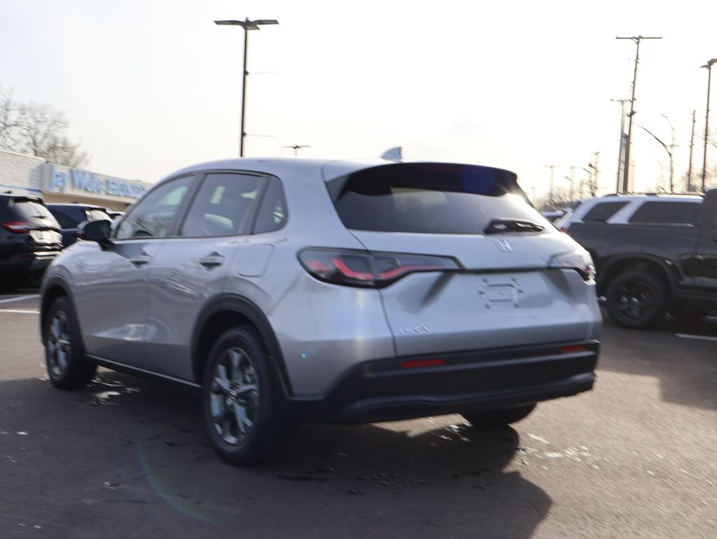 Used 2026  Honda LX image 5