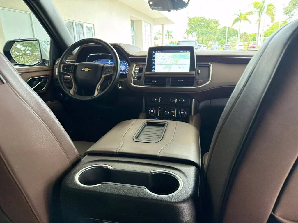 Used 2022 White Chevrolet High Country image 27