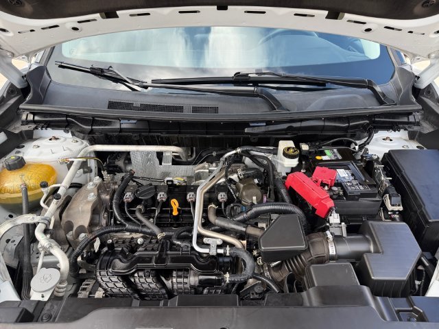 Used 2022  Mitsubishi ES image 20