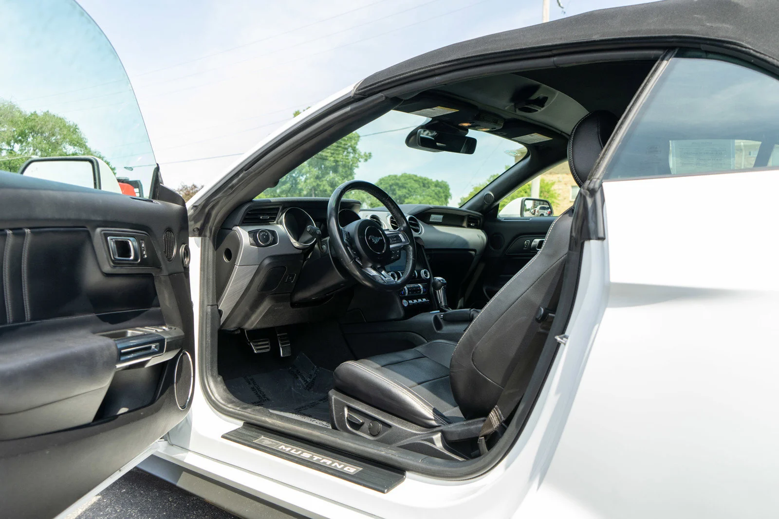 Used 2022 Oxford White Ford EcoBoost Premium image 13