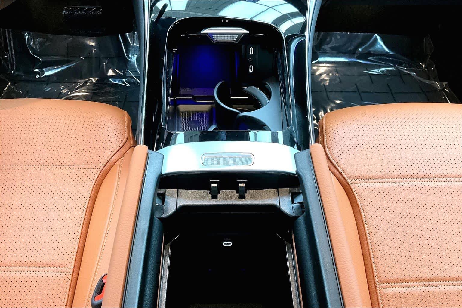 New 2026 Obsidian Black Metallic Mercedes-Benz GLC 300 image 23