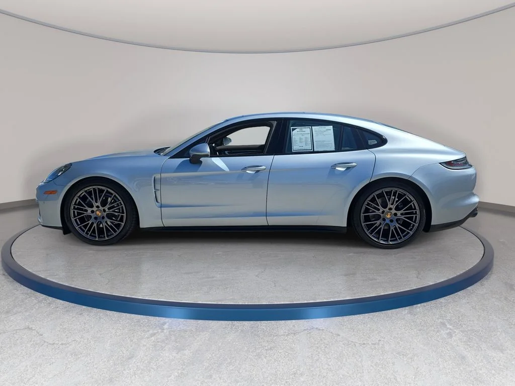Used 2023  Porsche Platinum Edition image 9