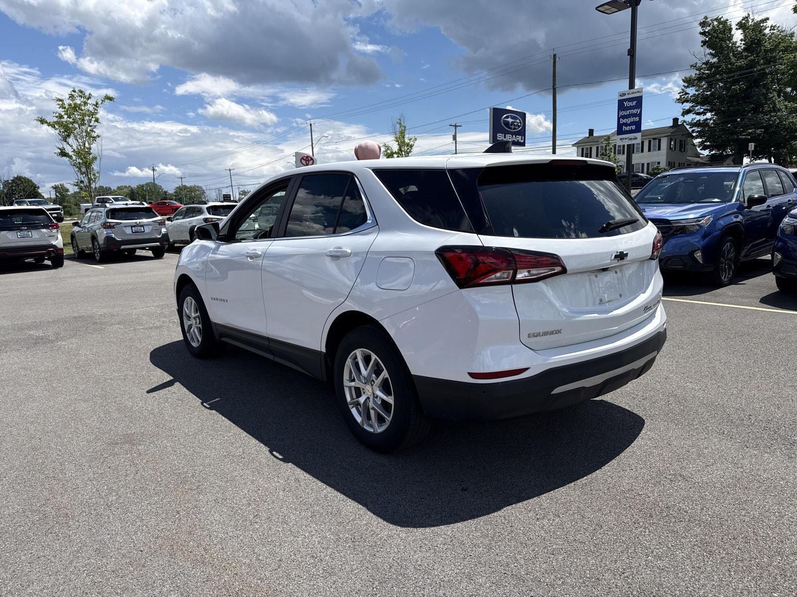Used 2024 Summit White Chevrolet LT image 5