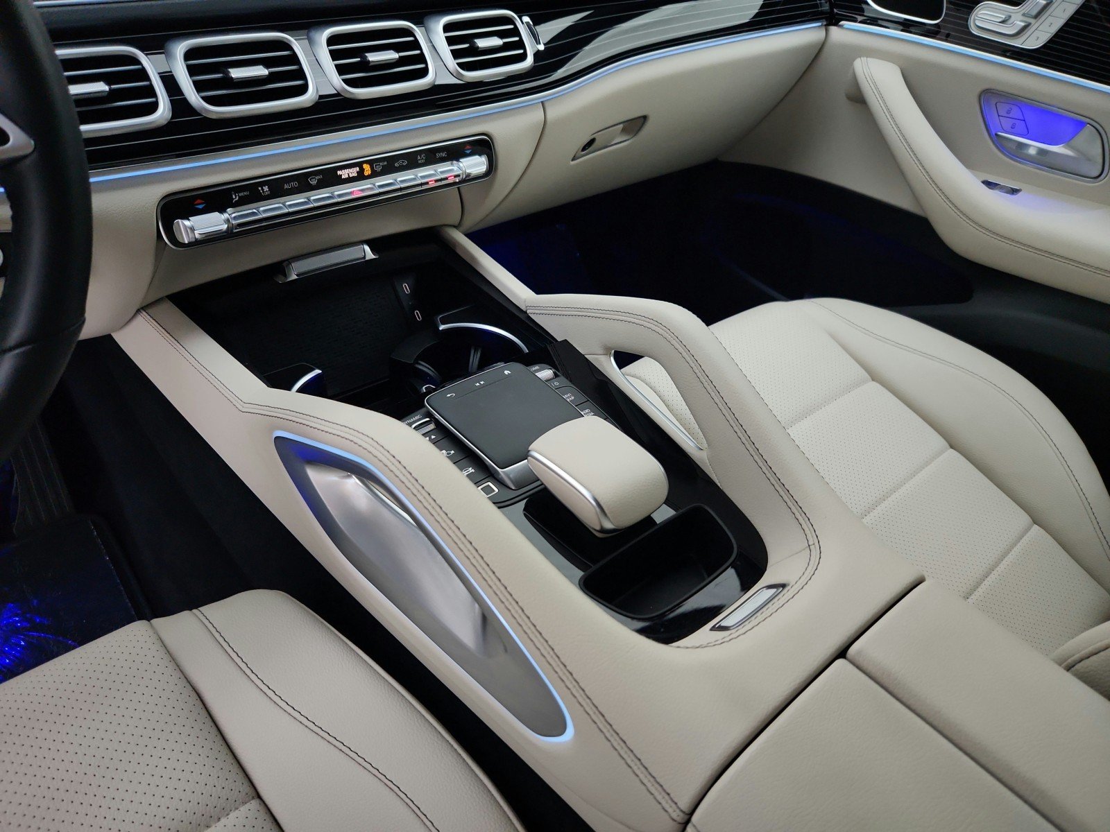 Certified Used 2026 Polar White Mercedes-Benz GLE 350 image 26
