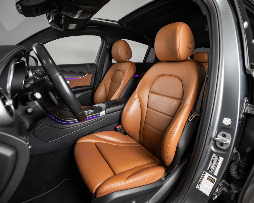 Certified Used 2023  Mercedes-Benz GLC 300 Coupe image 5
