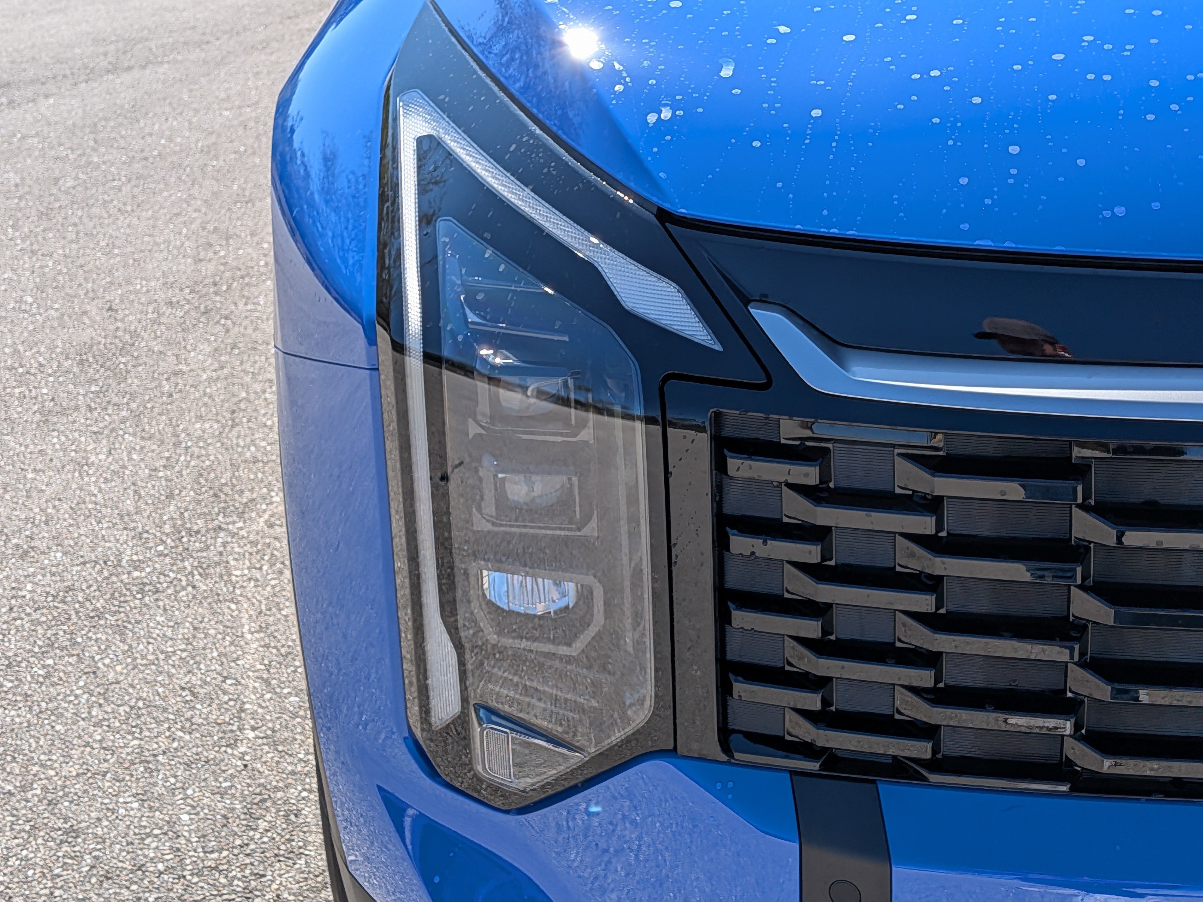 New 2026 Nebular Blue Kia EX image 10