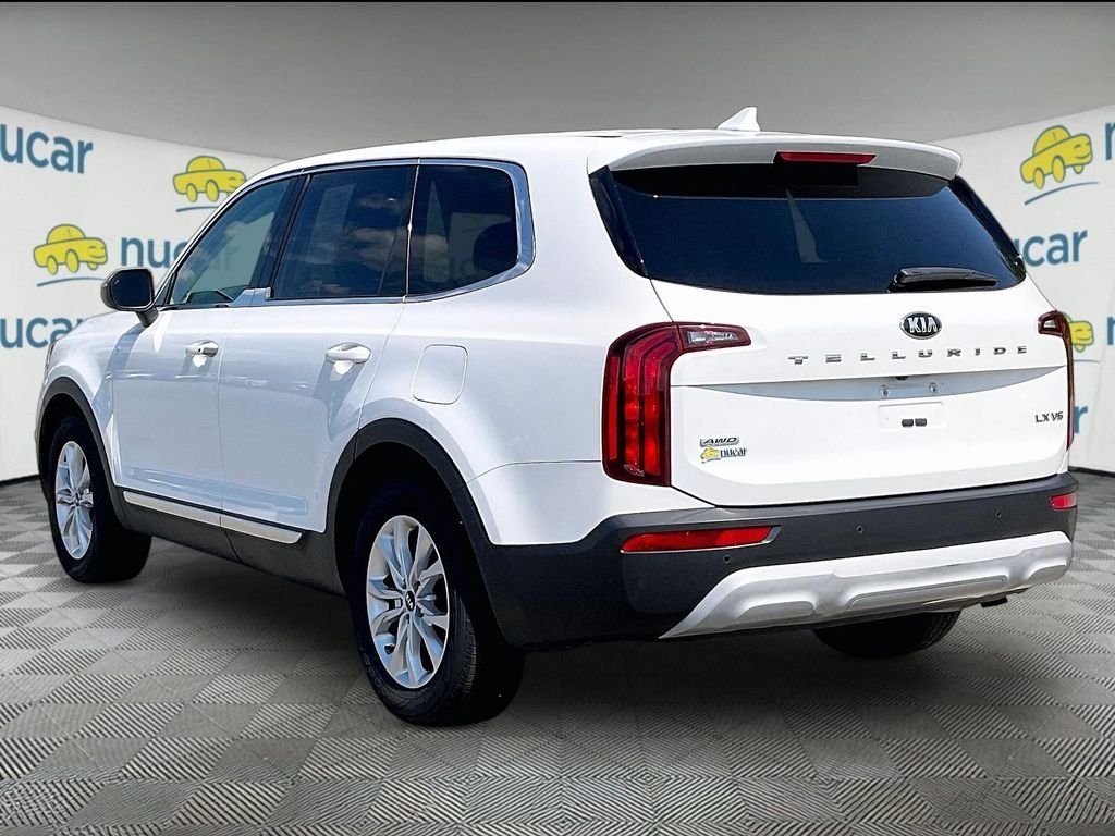 Used 2020 Snow White Pearl Kia LX image 4