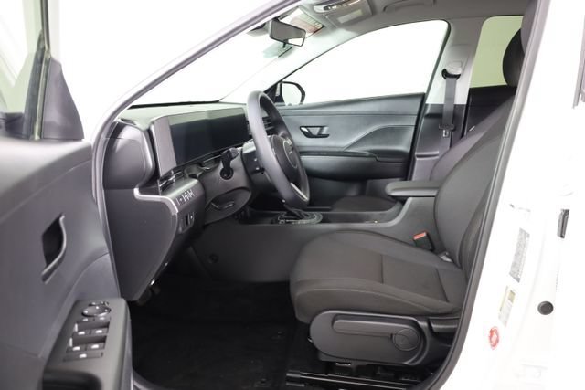 Used 2026 White Hyundai SE image 32