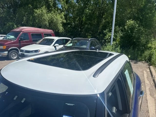 Used 2015 Blue MINI Base image 8