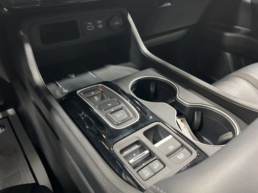 2025 Honda Pilot Touring - Photo 27
