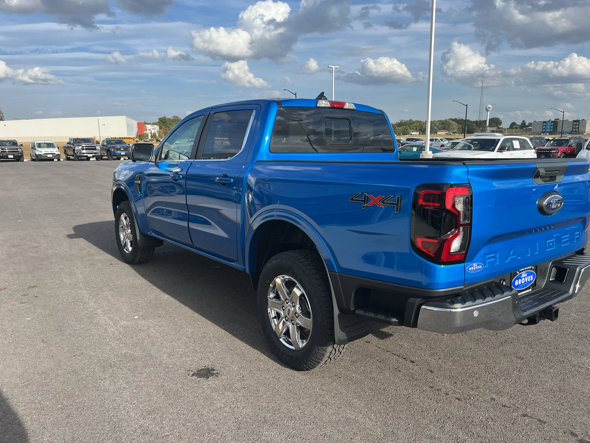 New 2026 Velocity Blue Metallic Ford LARIAT image 28