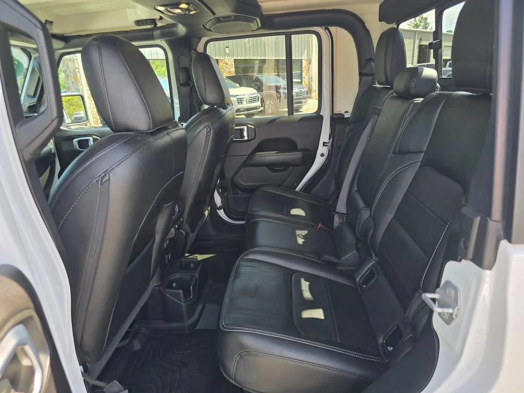 2020 Jeep Gladiator Overland - Photo 11