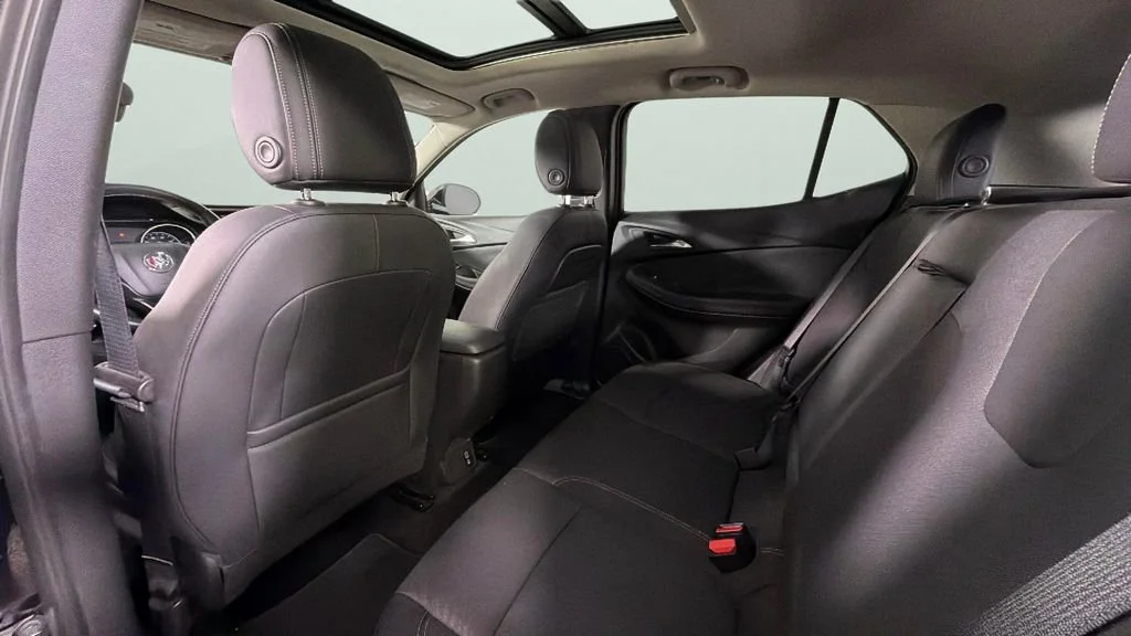Used 2022 Ebony Twilight Metallic Buick Select image 27