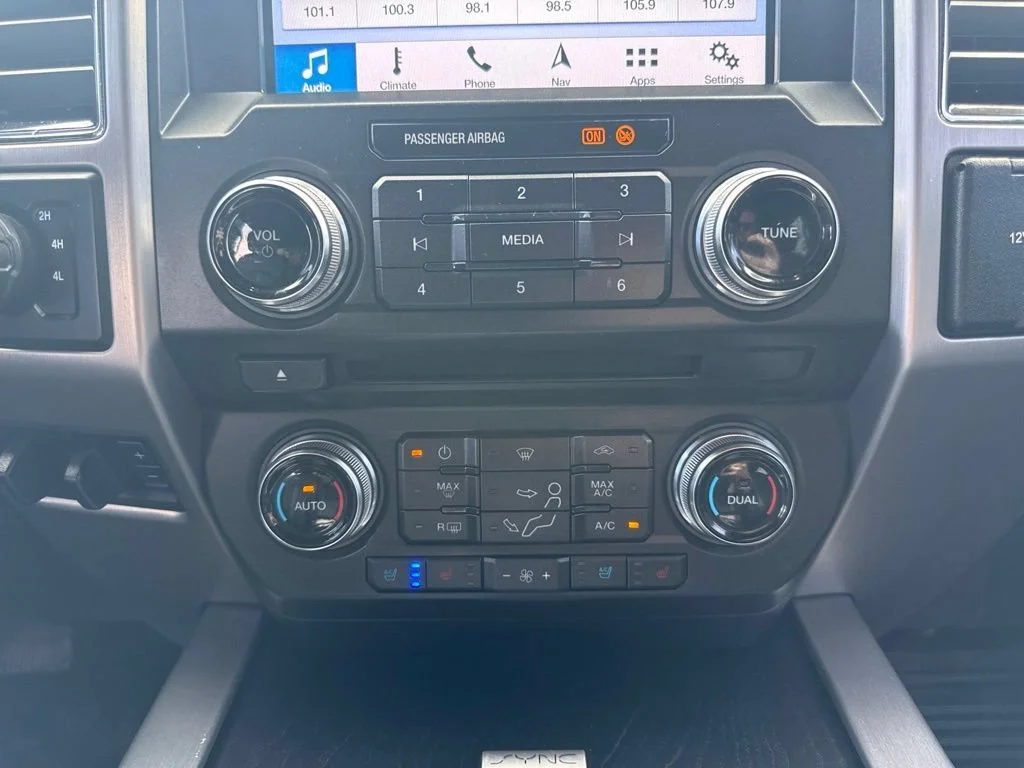 Used 2018  Ford XL image 20