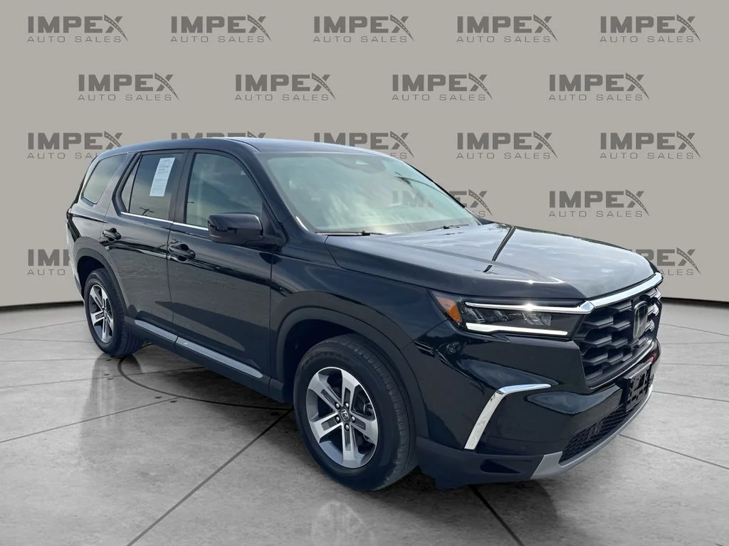 Used 2025 Black Honda EX-L image 7