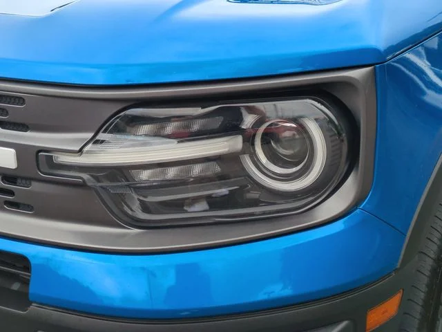 Used 2022 Blue Ford Badlands image 9