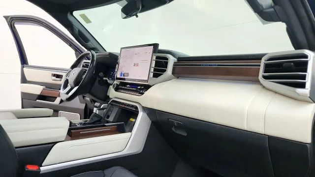 Used 2022  Toyota Capstone image 21