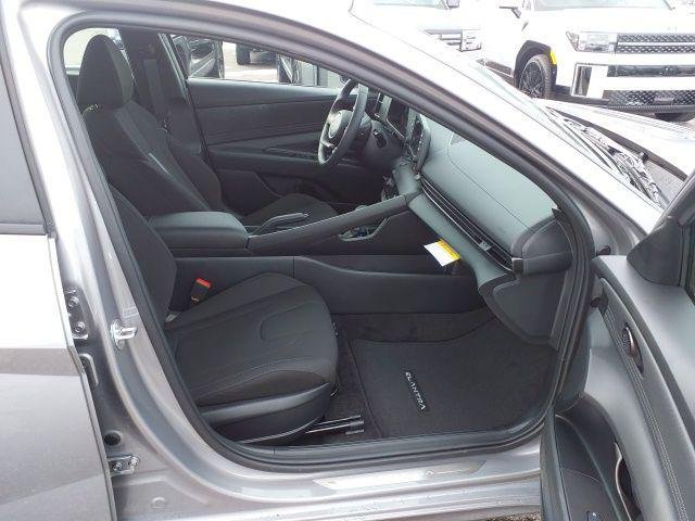New 2026 Fluid Metal Hyundai SEL Sport image 13