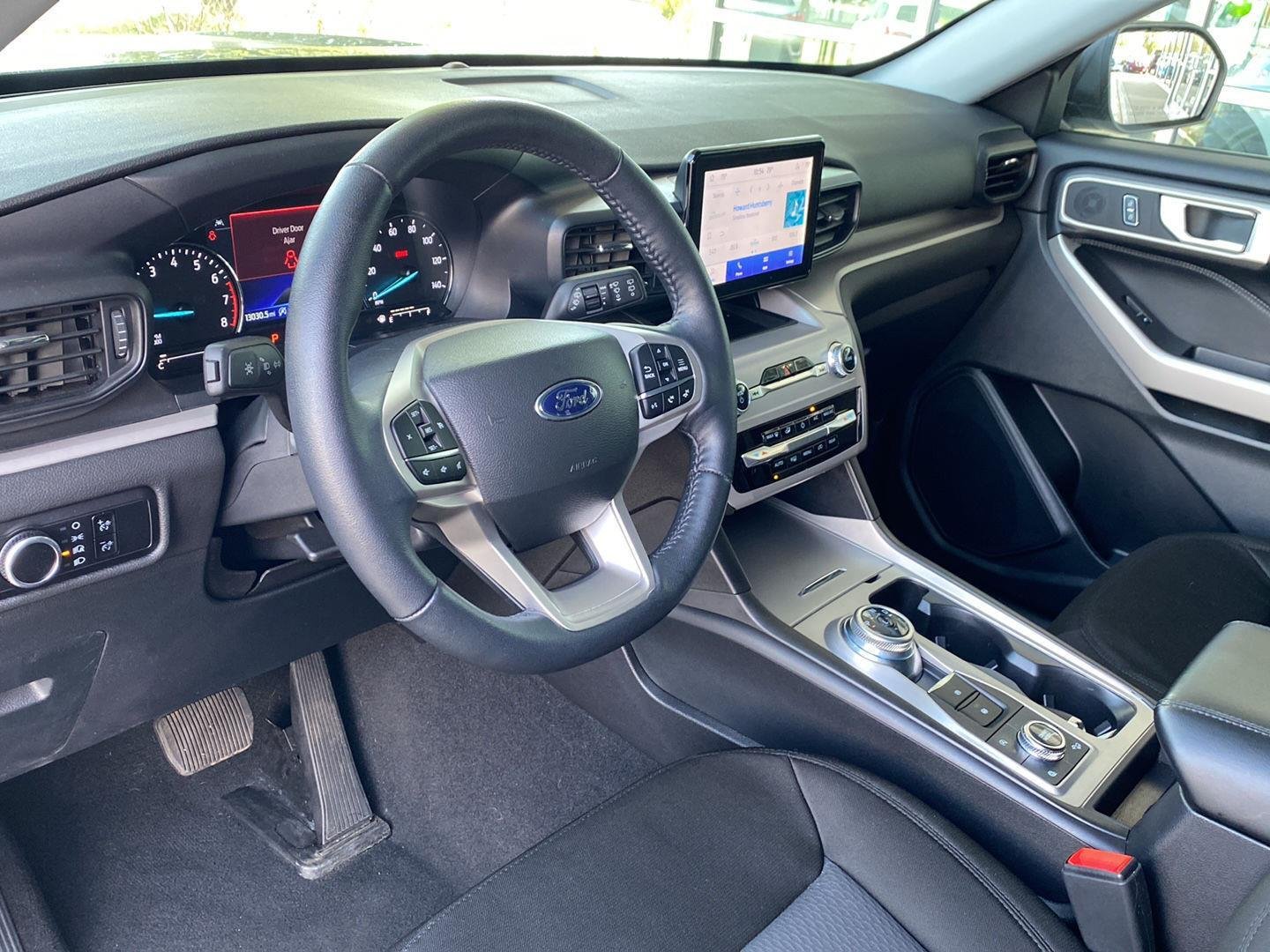 2023 Ford Explorer XLT - Photo 17