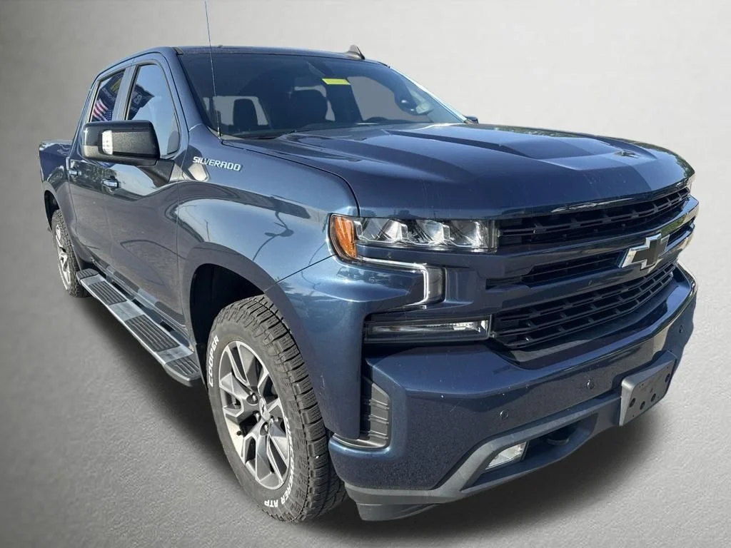 Used 2021 Blue Chevrolet RST image 1