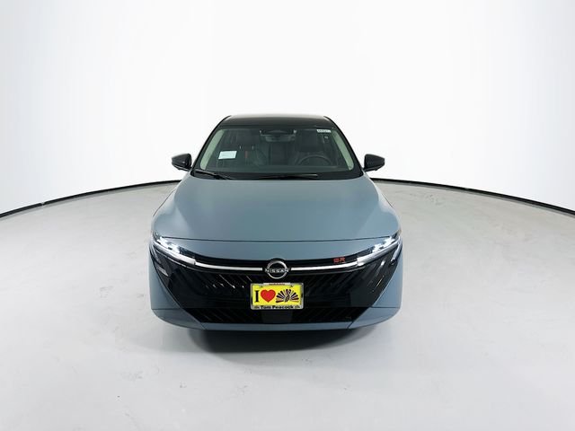 New 2026 Atlantic Gray Metallic / Super Black Two-tone Nissan SR image 3