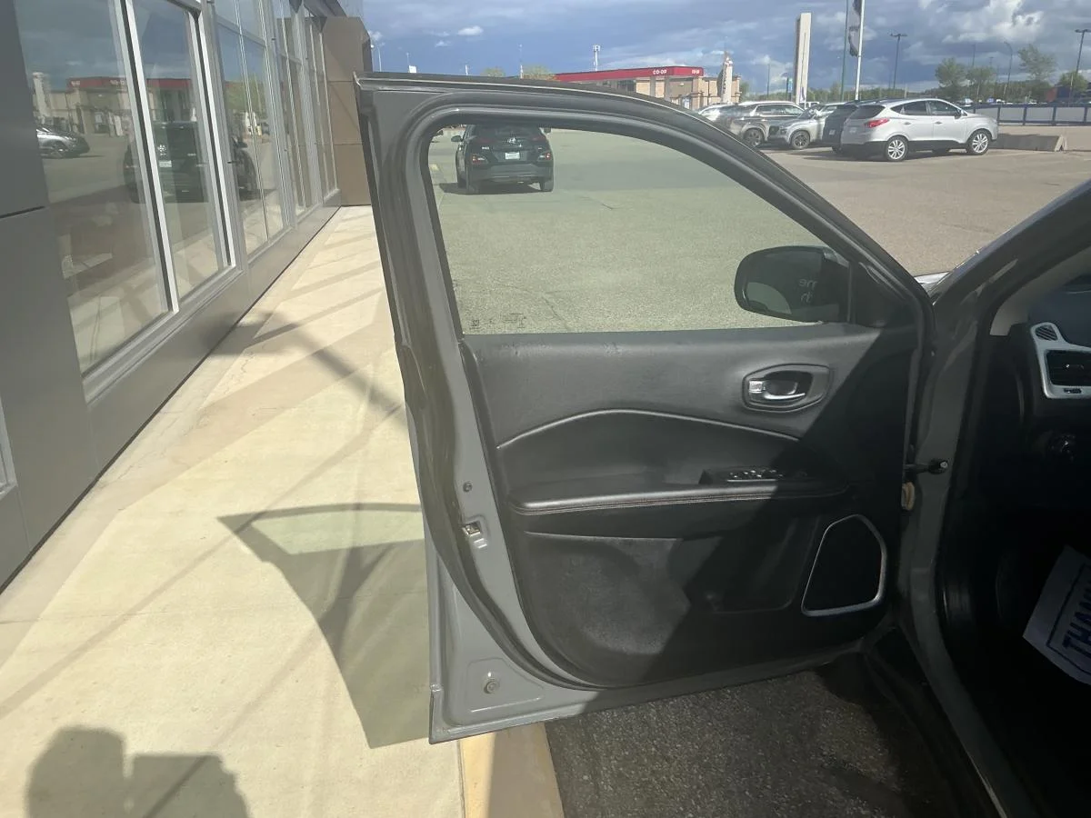 Used 2021 Grey Jeep Upland Edition image 15