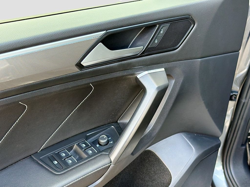 Used 2023 Platinum Gray Metallic Volkswagen SE R-Line Black image 17