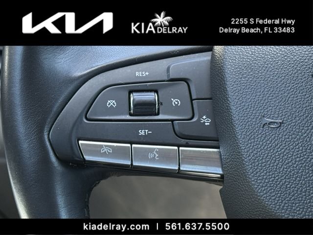 Used 2020 White Cadillac Luxury image 27