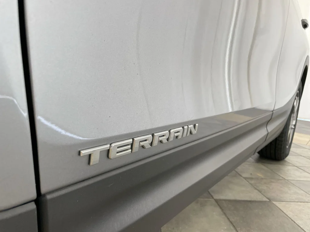 Used 2020 GRAY GMC SLT image 32