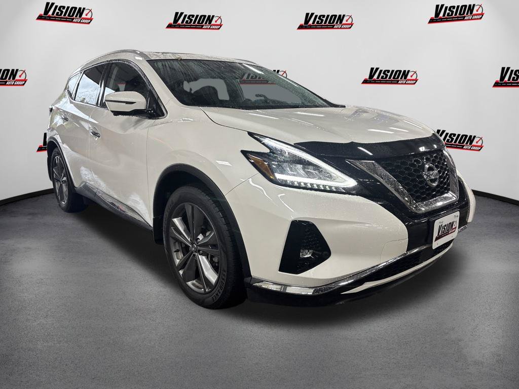 Used 2019 White Nissan Platinum image 15
