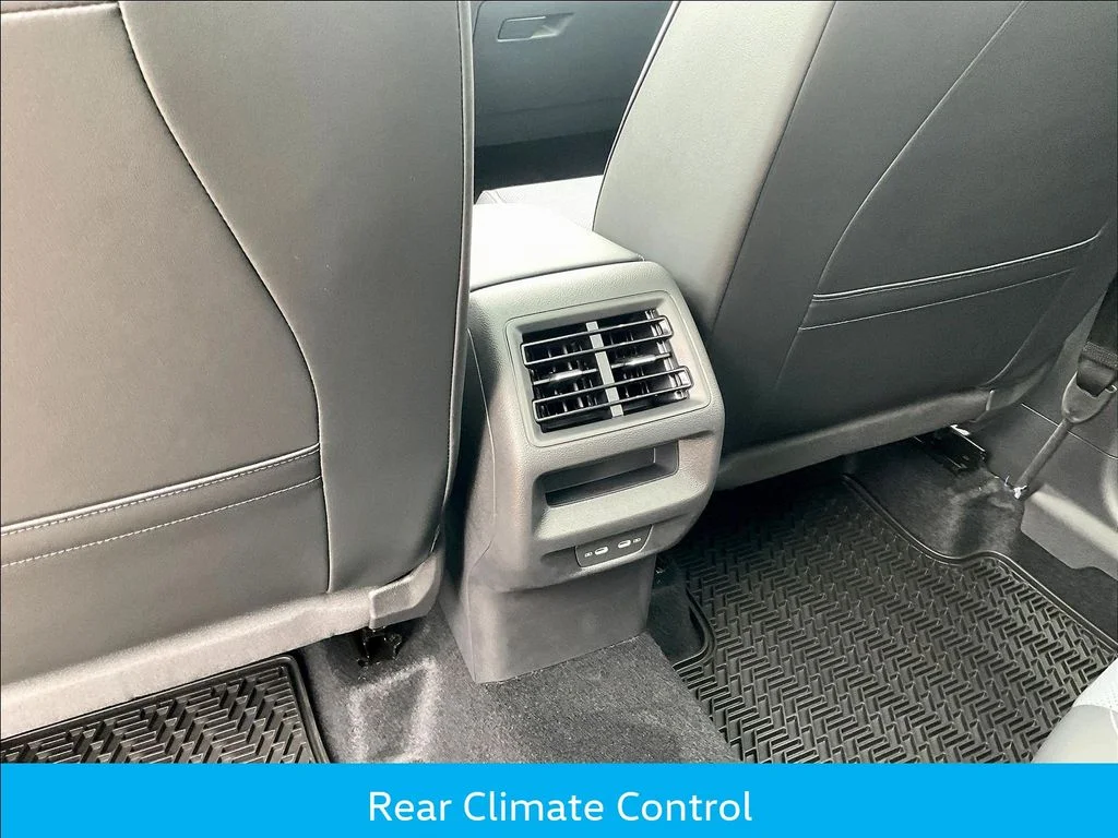 New 2026 White Volkswagen 2.0T SE image 18