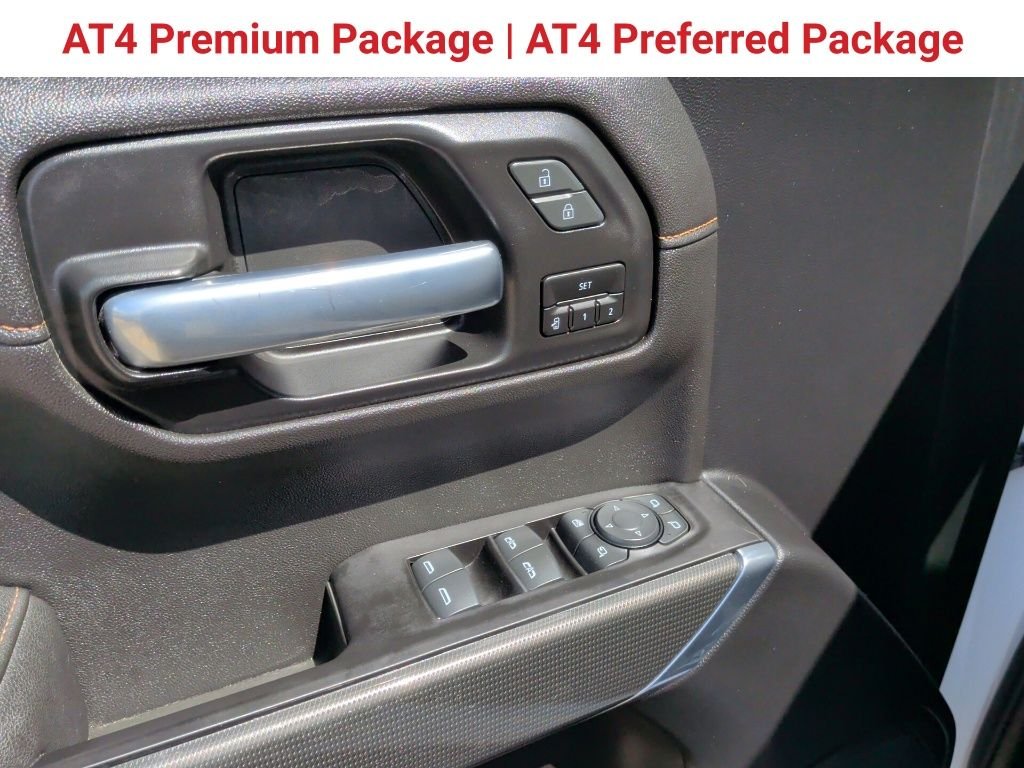 Used 2021 White GMC AT4 image 13