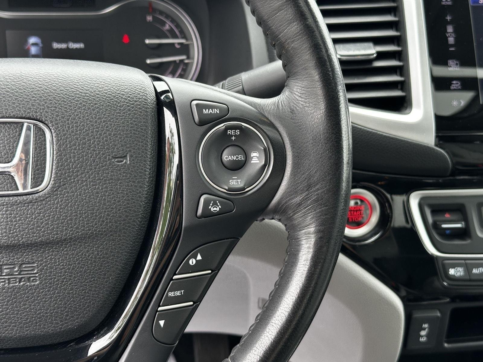 Used 2019 Lunar Silver Metallic Honda RTL-E image 11