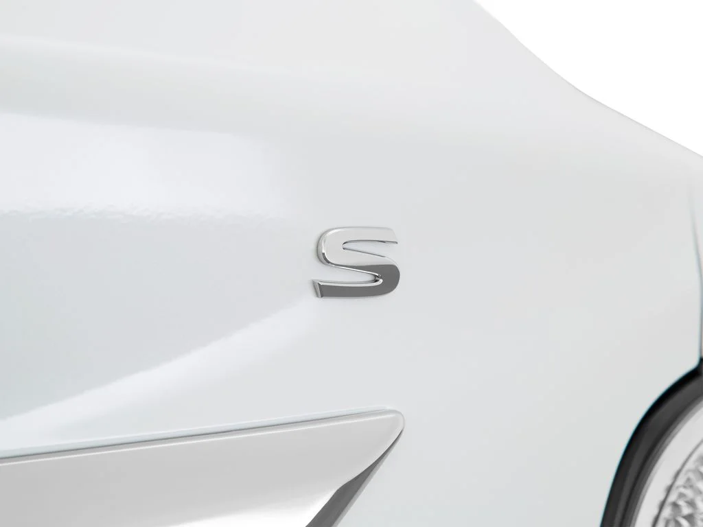 Used 2015 White Nissan 2.5 S image 34