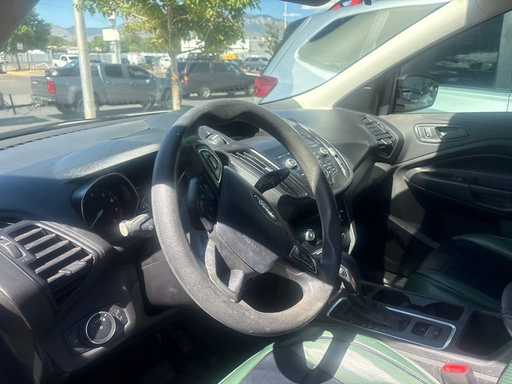 Used 2019 White Ford S image 12