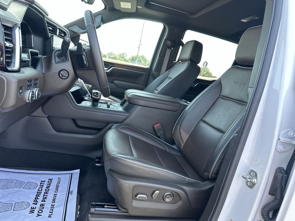Certified Used 2025 White GMC Denali image 17