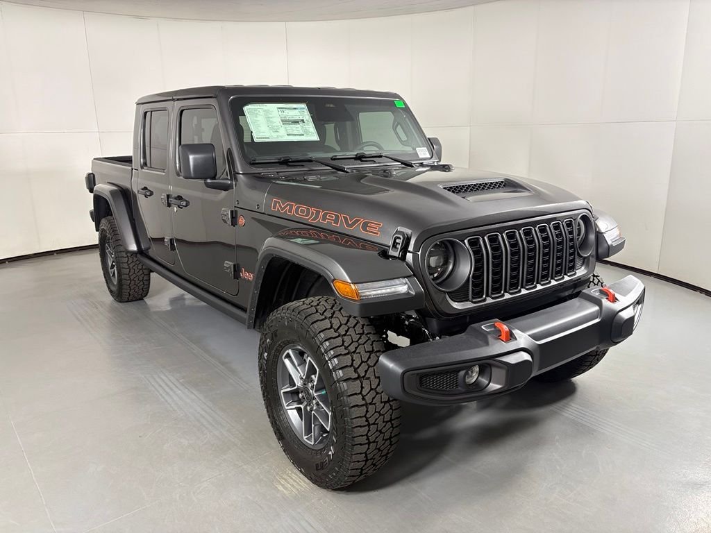 New 2026 Granite Crystal Metallic Clearcoat Jeep Mojave image 3