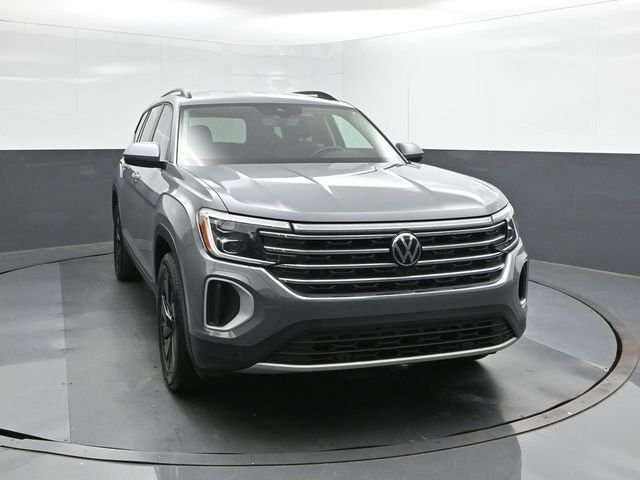 Used 2026  Volkswagen 2.0T SE w/Technology image 17